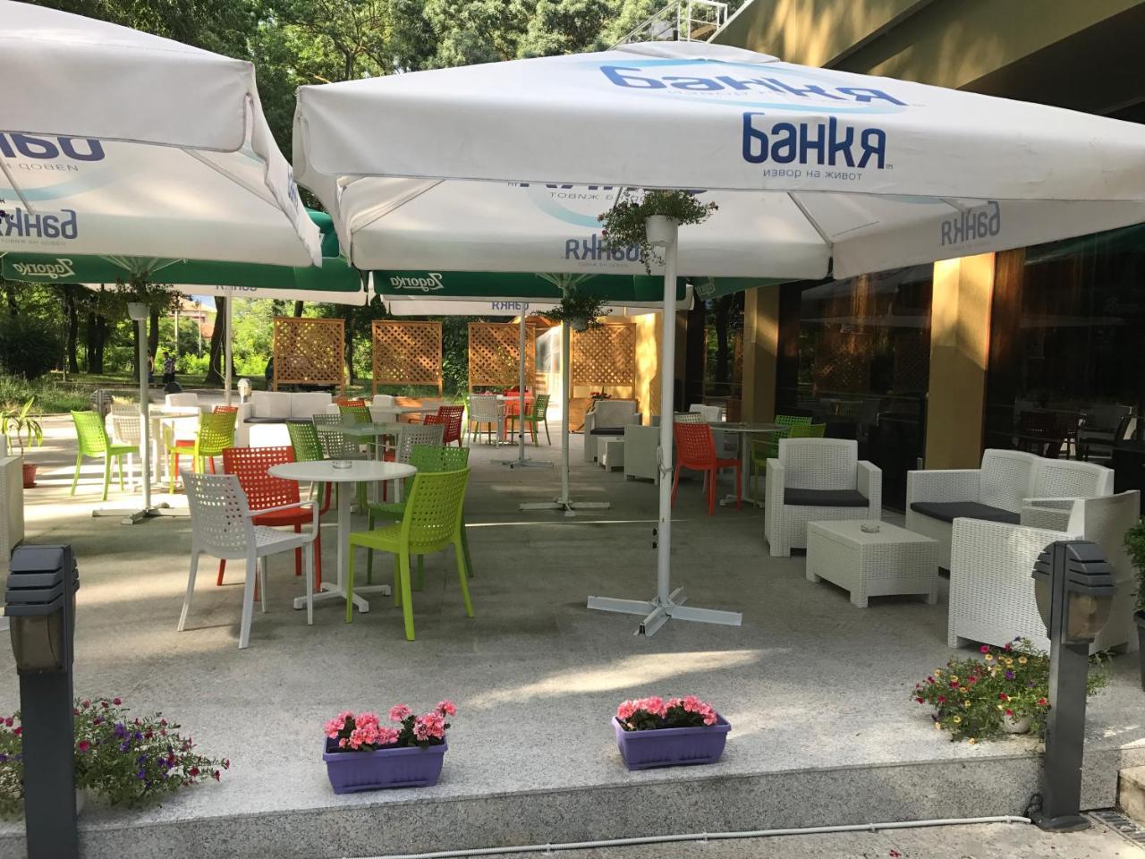 Hotel Otdih Kavarna Bagian luar foto