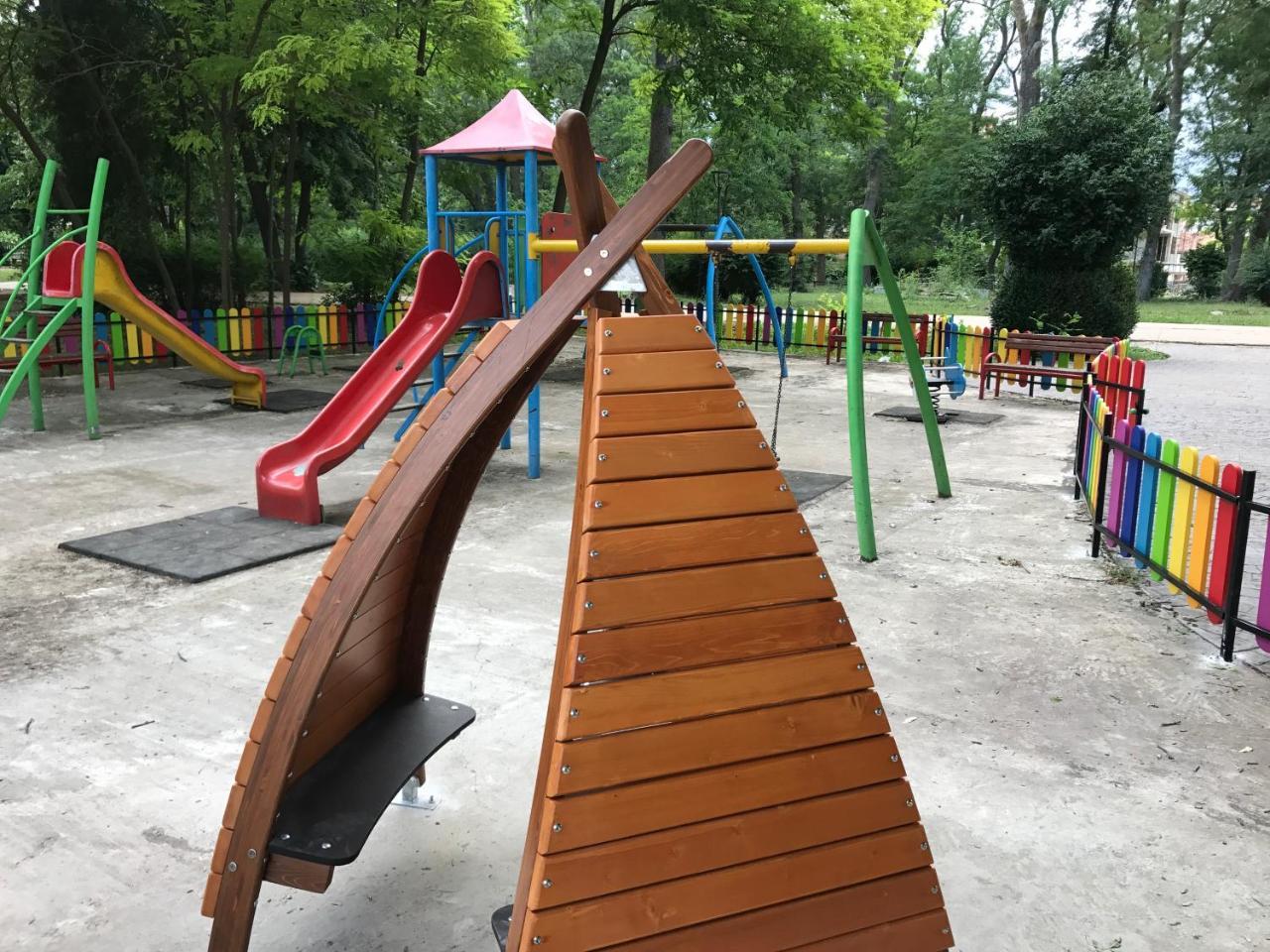 Hotel Otdih Kavarna Bagian luar foto